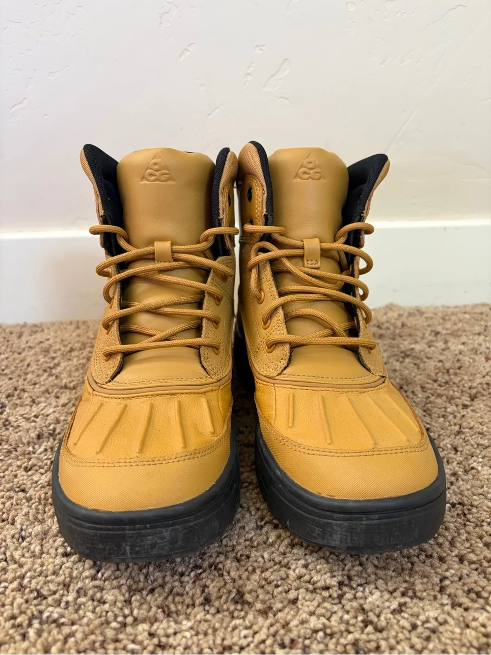 Nike young explorers